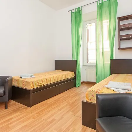 Rental In Rome Santini Apartment *